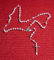 ROSARIO PERLA NO. 4 CON MEDALLA