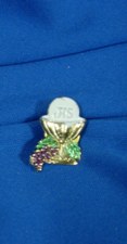 PIN CON UVA